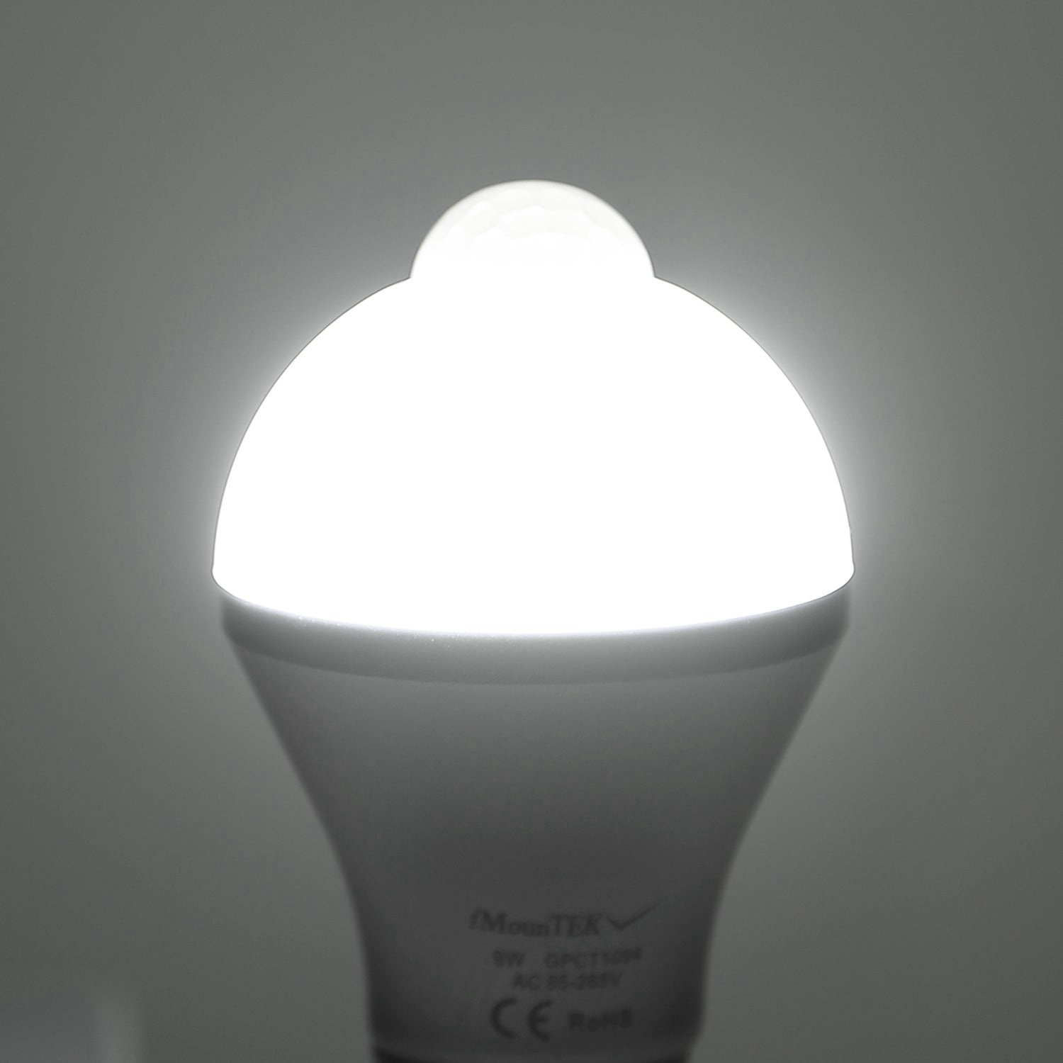 Revolutionary Smart E27 Motion Sensor LED Bulb - 9W 6500K Automatic Dusk to Dawn Lighting for Home & Garden