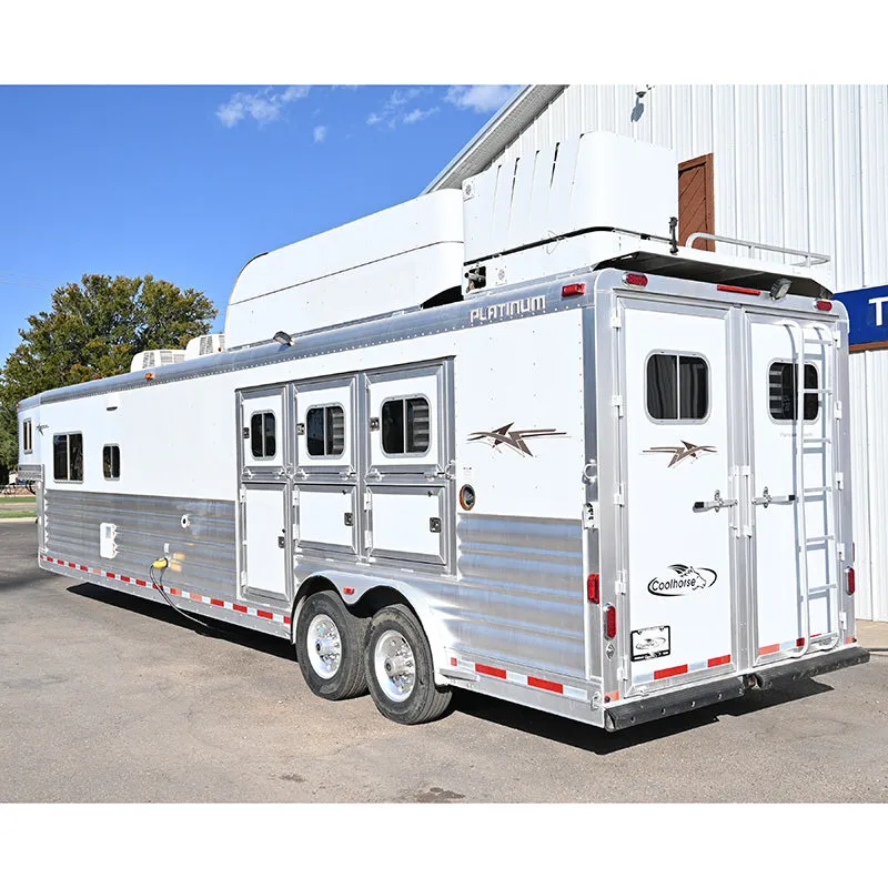 2013 Platinum 3 Horse Trailer 19' Outlaw Living Quarter