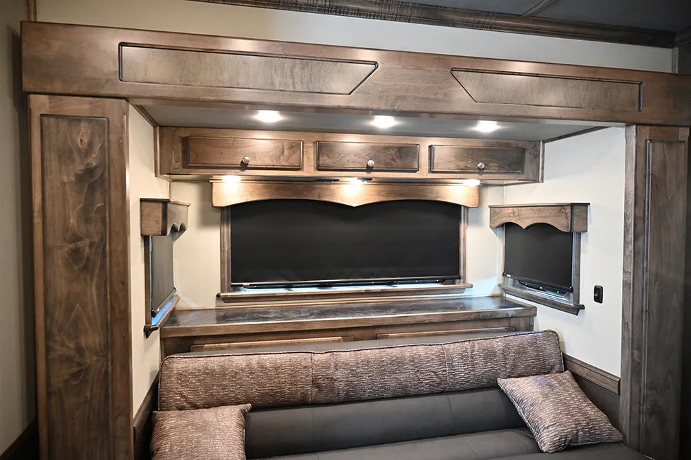 2024 4-Star 3 Horse Trailer 13.5' Outback Conversions LQ, Slide Out, Side Load, Integrated Pod