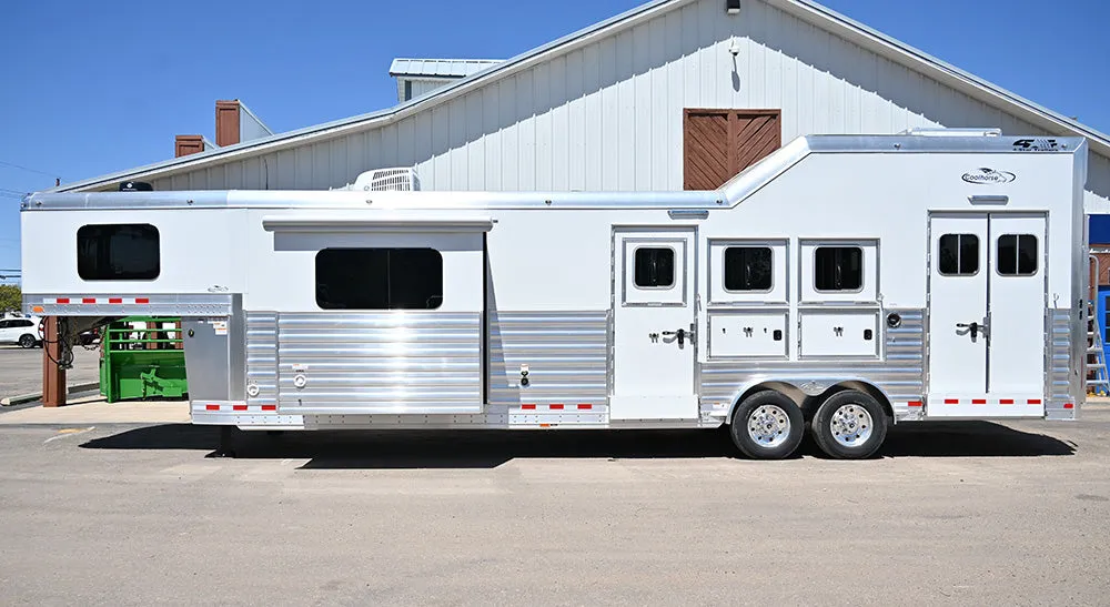 2024 4-Star 3 Horse Trailer 13.5' Outback Conversions LQ, Slide Out, Side Load, Integrated Pod