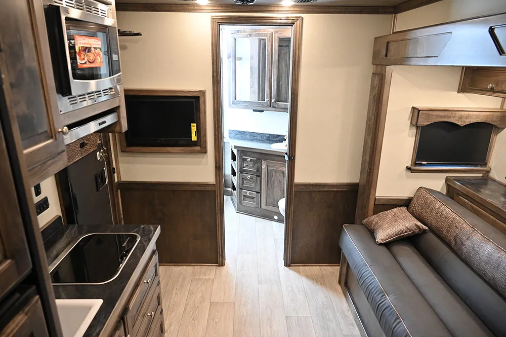 2024 4-Star 3 Horse Trailer 13.5' Outback Conversions LQ, Slide Out, Side Load, Integrated Pod