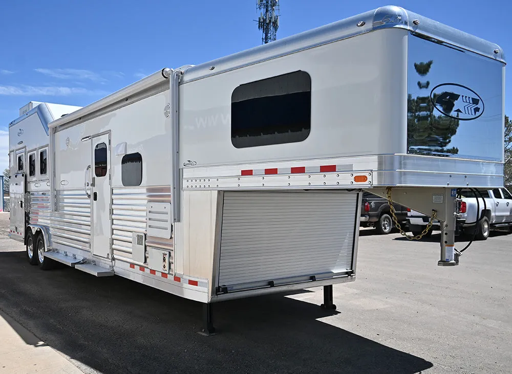 2024 4-Star 3 Horse Trailer 13.5' Outback Conversions LQ, Slide Out, Side Load, Integrated Pod