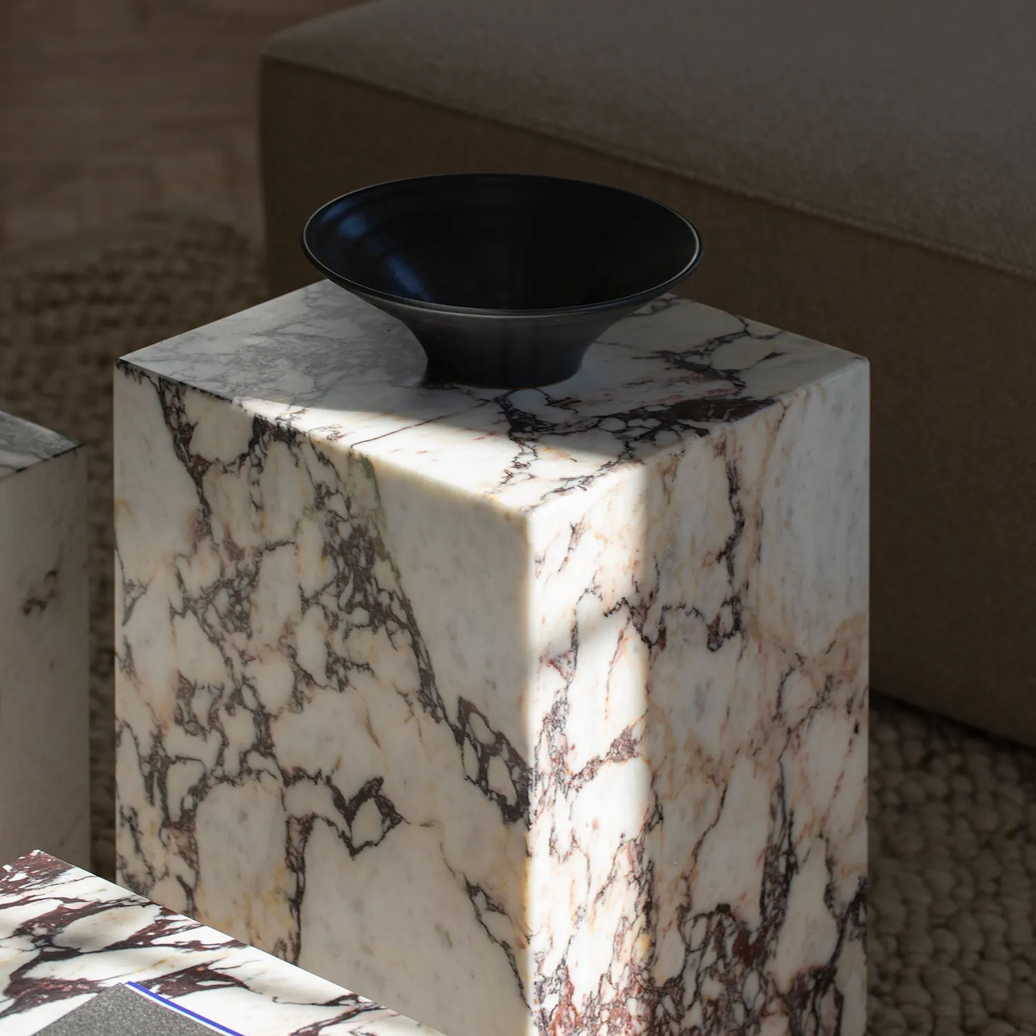 audo copenhagen (menu) | plinth tall | rose calacatta viola marble