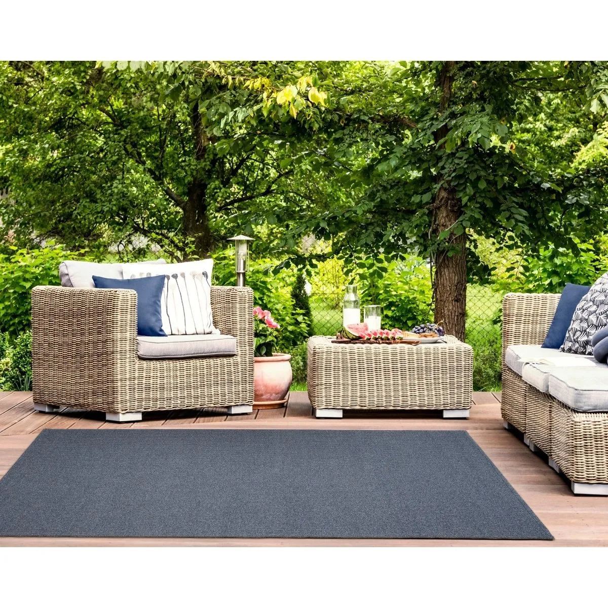 Trans-Ocean AVALON Indoor/Outdoor Power Loomed Polypropylene Durable Area Rug  - Navy